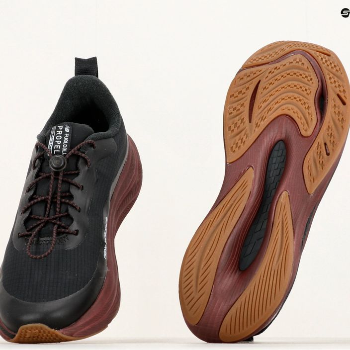 Moteriški bėgimo batai New Balance WFCPWV1 black 12