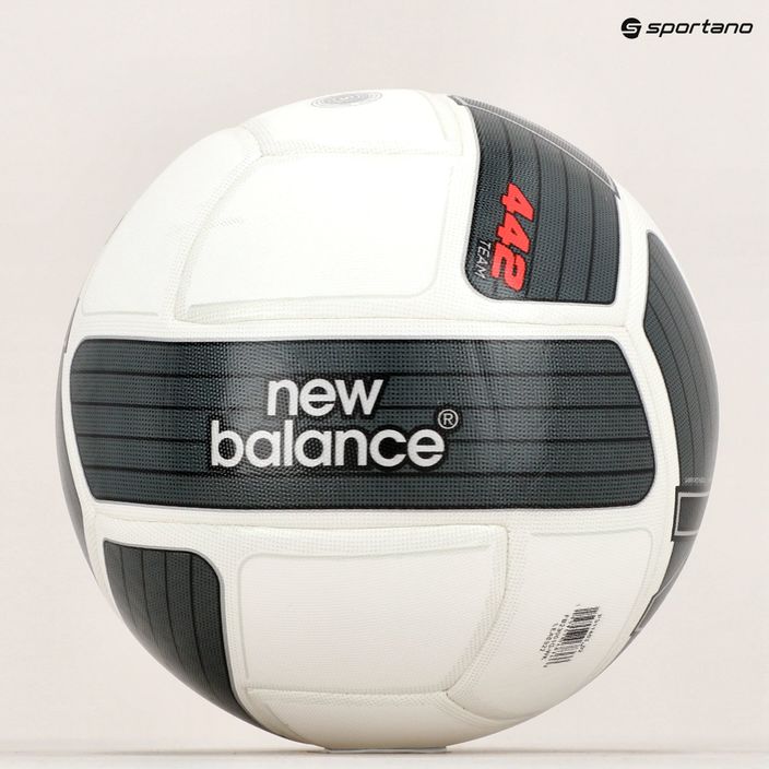 New Balance FB23001 FB23001GWK 5 dydžio futbolo kamuolys 5