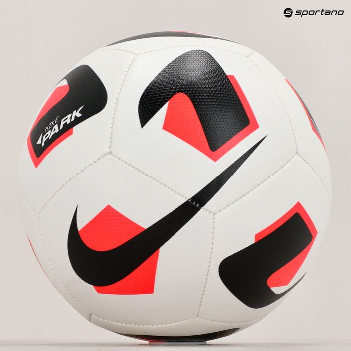 Futbolo kamuolys Nike Park white/bright crimson/black dydis 5 6