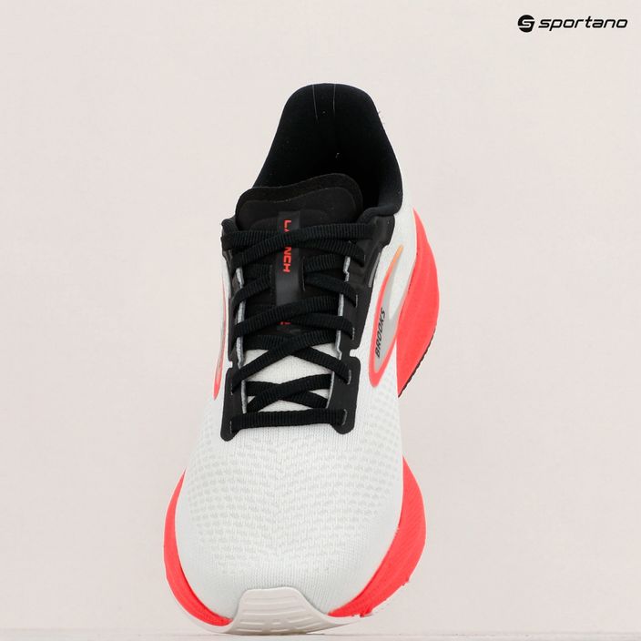 Vyriški bėgimo batai Brooks Launch 10 white/black/fiery coral 9