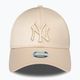 Moteriška New Era Satin 9Forty New York Yankees šviesiai smėlio spalvos beisbolo kepuraitė 2