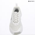 Moteriški treniruočių batai Nike MC Trainer 3 white/photon dust/metallic platinum 10