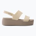 Moteriški "Crocs Brooklyn Met Low Wedge" metaliniai šampano spalvos sandalai 2