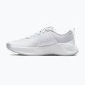 Moteriški treniruočių batai Nike MC Trainer 3 white/photon dust/metallic platinum 2