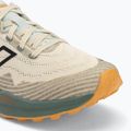 Moteriški bėgimo batai New Balance FuelCell Venym calcium 7