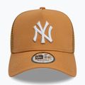 Kepuraitė su snapeliu New Era League Essential Trucker New York Yankees dark beige 2