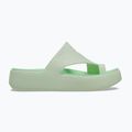 Moteriškos šlepetės per pirštą Crocs Getaway Platform Toe Loop jade tint