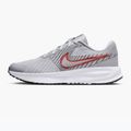 Vyriški bėgimo batai Nike Run Defy wolf grey / bright crimson / black / white 2