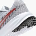 Vyriški bėgimo batai Nike Run Defy wolf grey / bright crimson / black / white 9