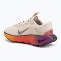 Moteriški treniruočių batai Nike Motiva SE pearl white/pale ivory/vivid purple/mtl gold grain 3