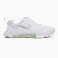 Moteriški treniruočių bateliai Nike MC Trainer 3 white/metallic silver/barely volt 2