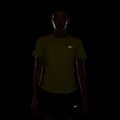 Moteriški bėgimo marškinėliai Nike Swift Dri-Fit light zitron 4