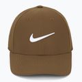 Nike Dri-FIT Club beisbolo kepuraitė mosswood brown/white 2