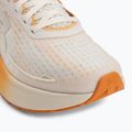 Moteriški bėgimo batai Under Armour Velociti Pace stone/dusty coral/metallic buff 7