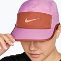 Kepurė su snapeliu Nike Dri-Fit Fly light magenta/dusty peach/orange frost 6