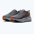 Vyriški bėgimo bateliai Nike Vomero 18 cool grey/safety orange/wolf grey/black 3