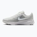 Vyriški bėgimo batai Nike Run Defy summit white/white/black/metallic silver 2
