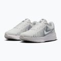 Vyriški bėgimo batai Nike Run Defy summit white/white/black/metallic silver 3