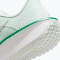 Moteriški bėgimo batai Nike Quest 6 barely green/white/metallic silver 4