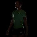 Moteriški bėgimo marškinėliai Nike Swift Dri-Fit illusion green 7
