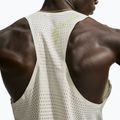 Vyriški bėgimo marškinėliai Nike AeroSwift Light Bone 4