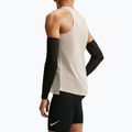 Vyriški bėgimo marškinėliai Nike Stride cream Ii/sail 6