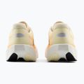 Moteriški bėgimo batai New Balance FuelCell Rebel V5 calcium/gumdrop 2
