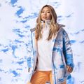 Moteriška snieglenčių striukė ROXY Chloe Kim azure blue clouds 13