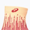 Kojinės ASICS Performance Run Quarter bright orange/black 3