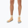 Kojinės ASICS Performance Run Quarter oatmeal/feather grey/pepper 4