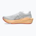 Moteriški bėgimo batai ASICS Novablast 6 white/vivid coral 3