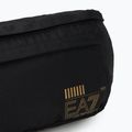 EA7 Emporio Armani Train Core Maxi Sling 7 l juoda/auksinė su logotipu inkstų maišelis 5