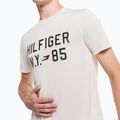 Vyriški Tommy Hilfiger Graphic Training marškinėliai beige 4