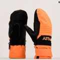 "Oakley B1B Mittes" minkštos oranžinės snieglenčių pirštinės 8