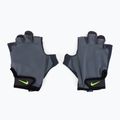 Vyriškos treniruočių pirštinės Nike Essential pilkos NLGC5-044 3