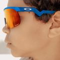 Vaikiški akiniai nuo saulės Oakley Resistor sky blue/prizm ruby 10