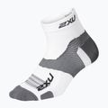 2XU Vectr Ultralight 1/4 Crew baltos/pilkos bėgimo kojinės