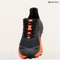 Vyriški bėgimo batai The North Face Vectiv Infinite 2 asphalt grey/vivid flam 9
