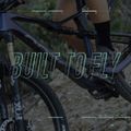Orbea Oiz M20 2023 halo silver/blue carbon view kalnų dviratis 3