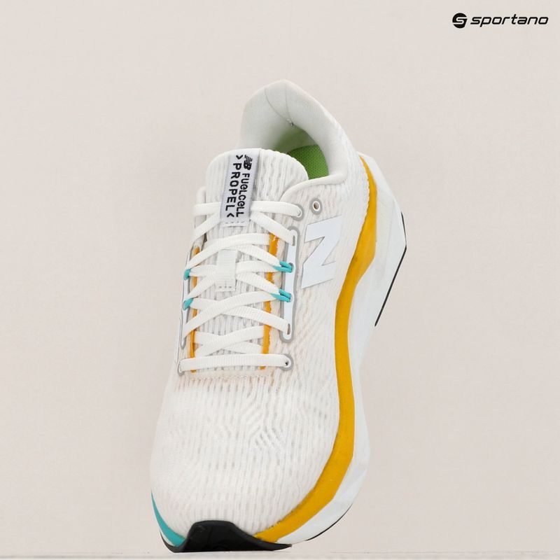Moteriški bėgimo batai New Balance FuelCell Propel v5 white 16