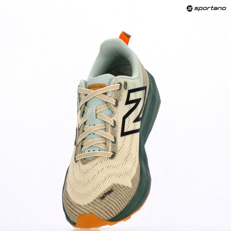Moteriški bėgimo batai New Balance FuelCell Venym calcium 14