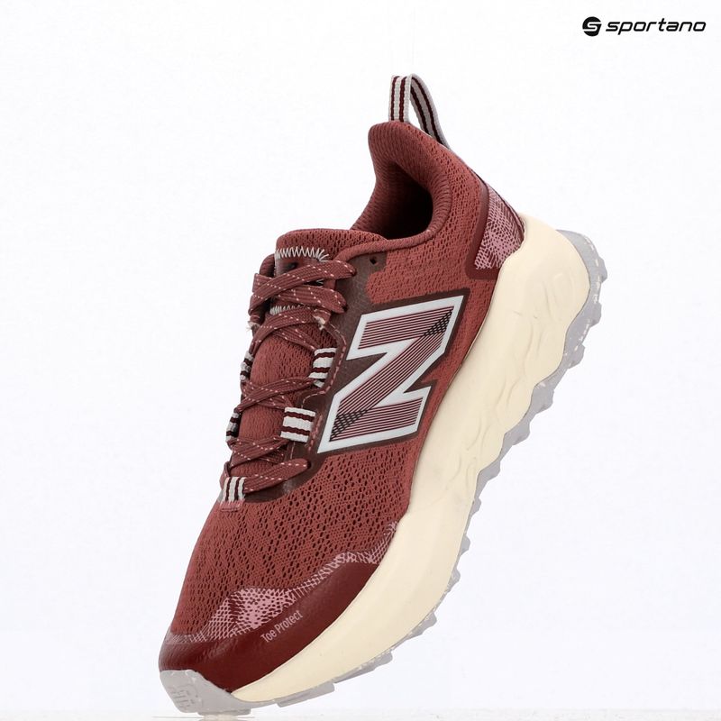 Moteriški bėgimo bateliai New Balance Fresh Foam Garoe V2 washed burgundy 9