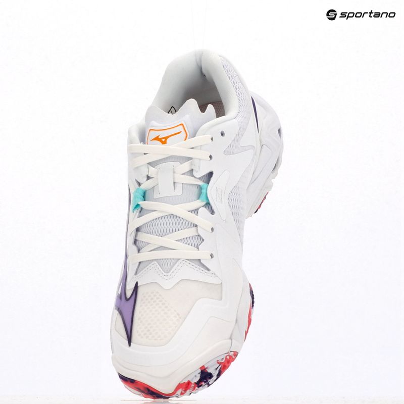 Moteriški tinklinio batai Mizuno Wave Lightning Z8 balti/violetiniai indigo/camelliaros 18