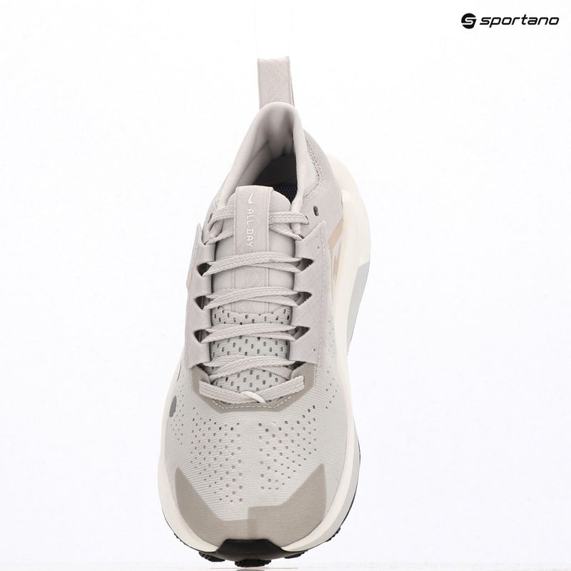 Nike Zegama 2 moterų bėgimo bateliai vast grey/sanddrift/summit white/black 11