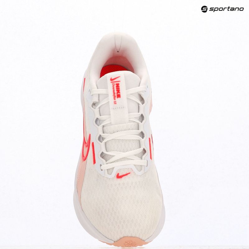 Moteriški bėgimo batai Nike Downshifter 13 astronomy white / bright crimson / washed coral 12