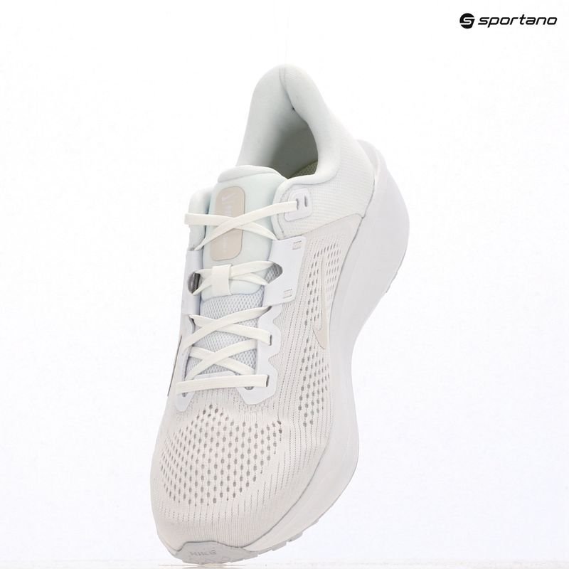 Vyriški bėgimo bateliai Nike Quest 6 white/white/platinum tint 11