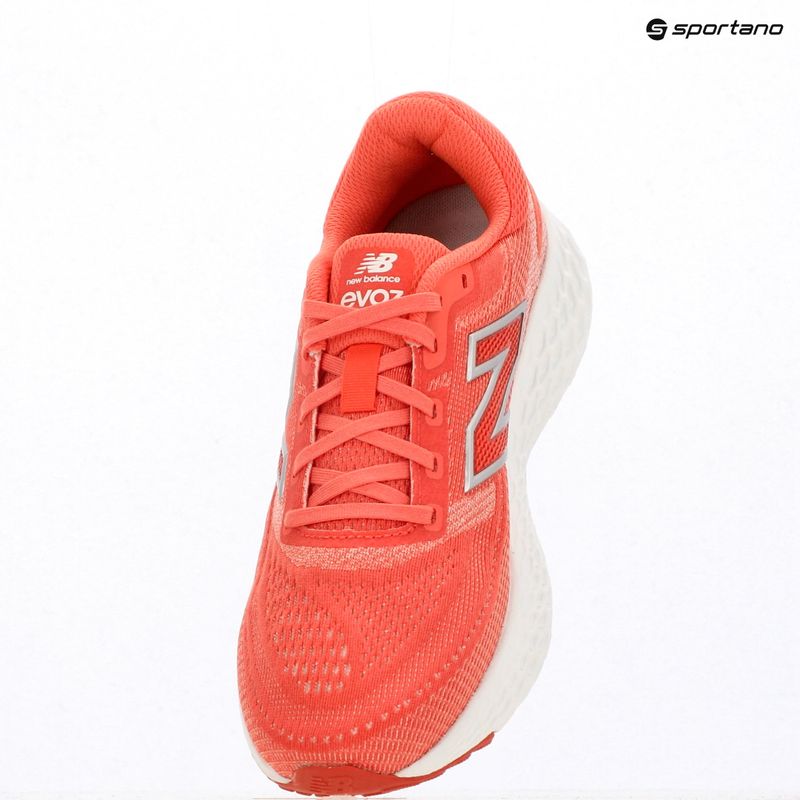 Moteriški bėgimo bateliai New Balance Fresh Foam X Evoz v4 balti 9