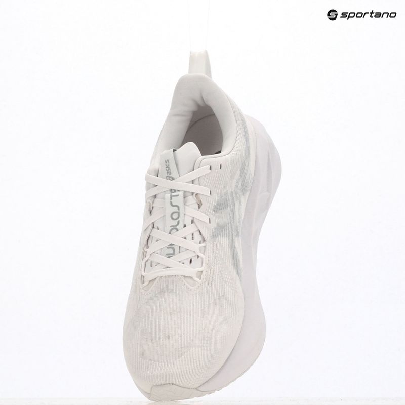 Vyriški bėgimo bateliai ASICS Novablast 5 white/piedmont grey 8