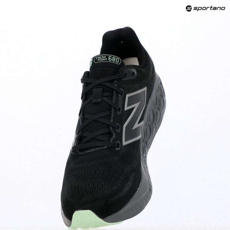 Vyriški bėgimo bateliai New Balance Fresh Foam 680 v8 juodi 9