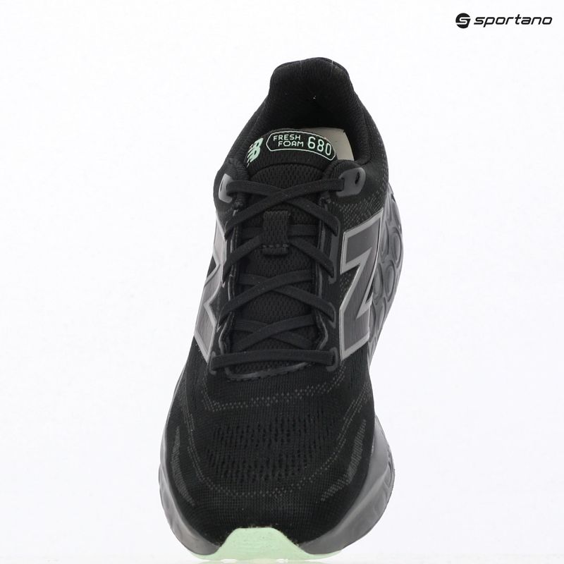 Moteriški bėgimo bateliai New Balance Fresh Foam 680 v8 juodi 9